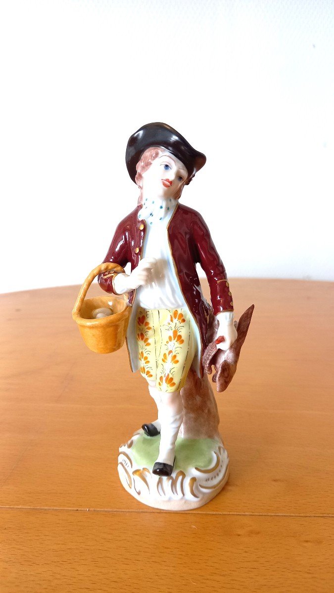 Statuette En Porcelaine: Dresde XIXème Siècle.