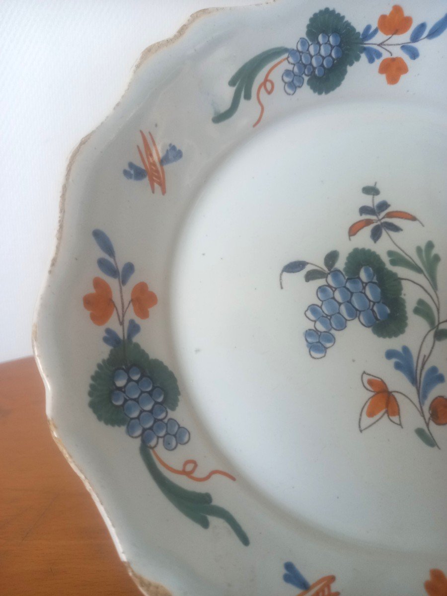 Assiette En Faïence : Nevers XVIIIème Siècle-photo-1