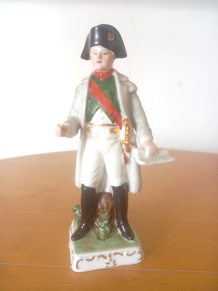 Porcelain Figurine: Capodimonte 19th Century 