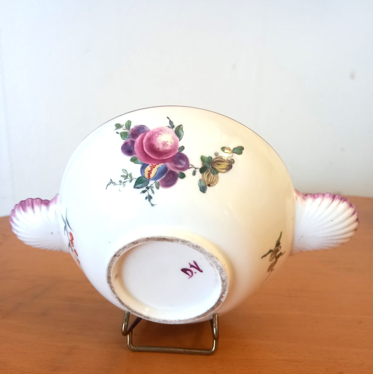 Porcelain Broth: In The Mennecy Style, 20th Century.-photo-3
