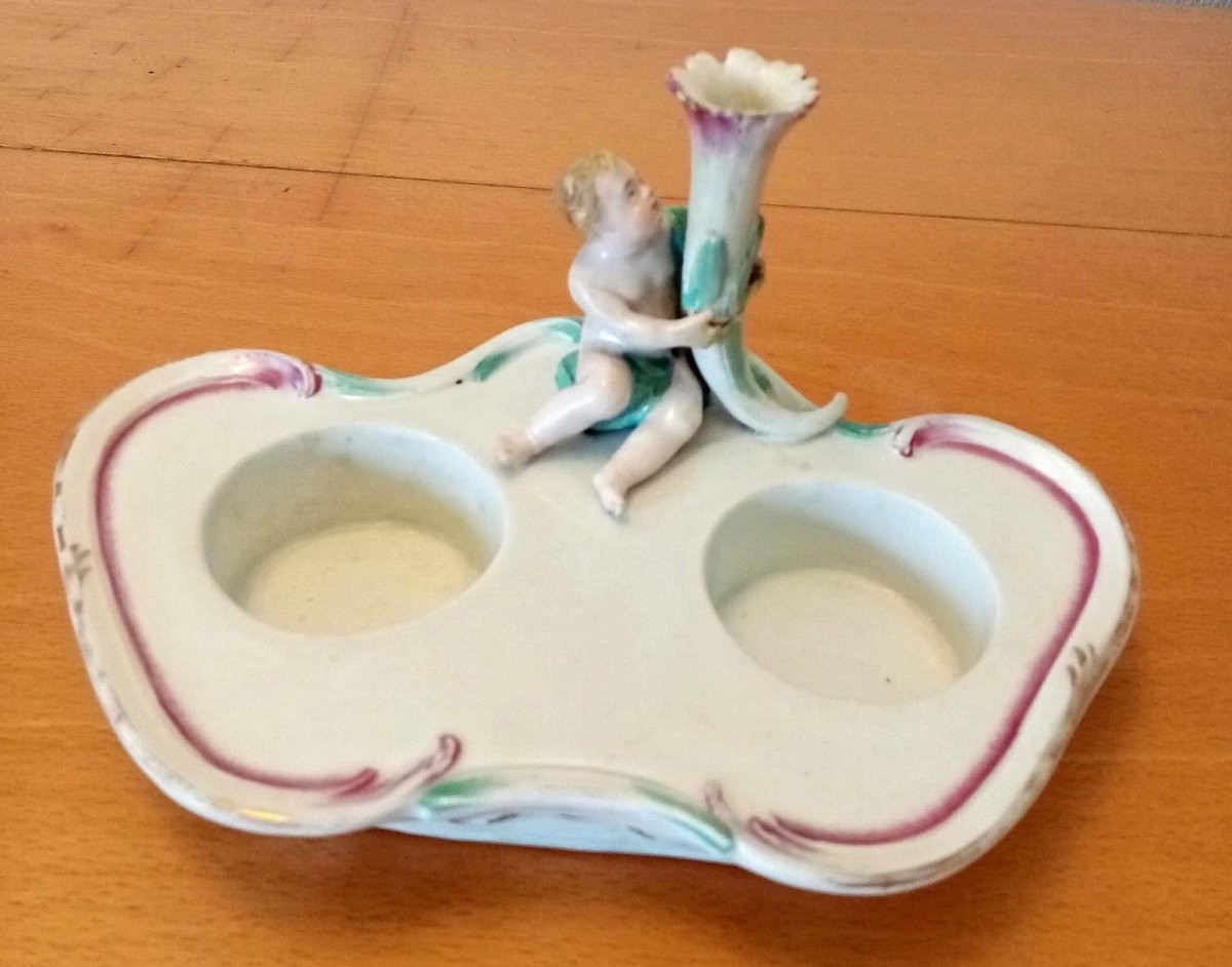Porcelain Inkwell: Vienna, 18th Century.