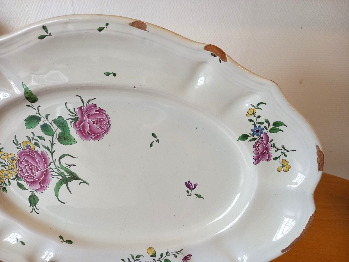 Plat en faïence : Strasbourg XVIIIème siècle.-photo-1
