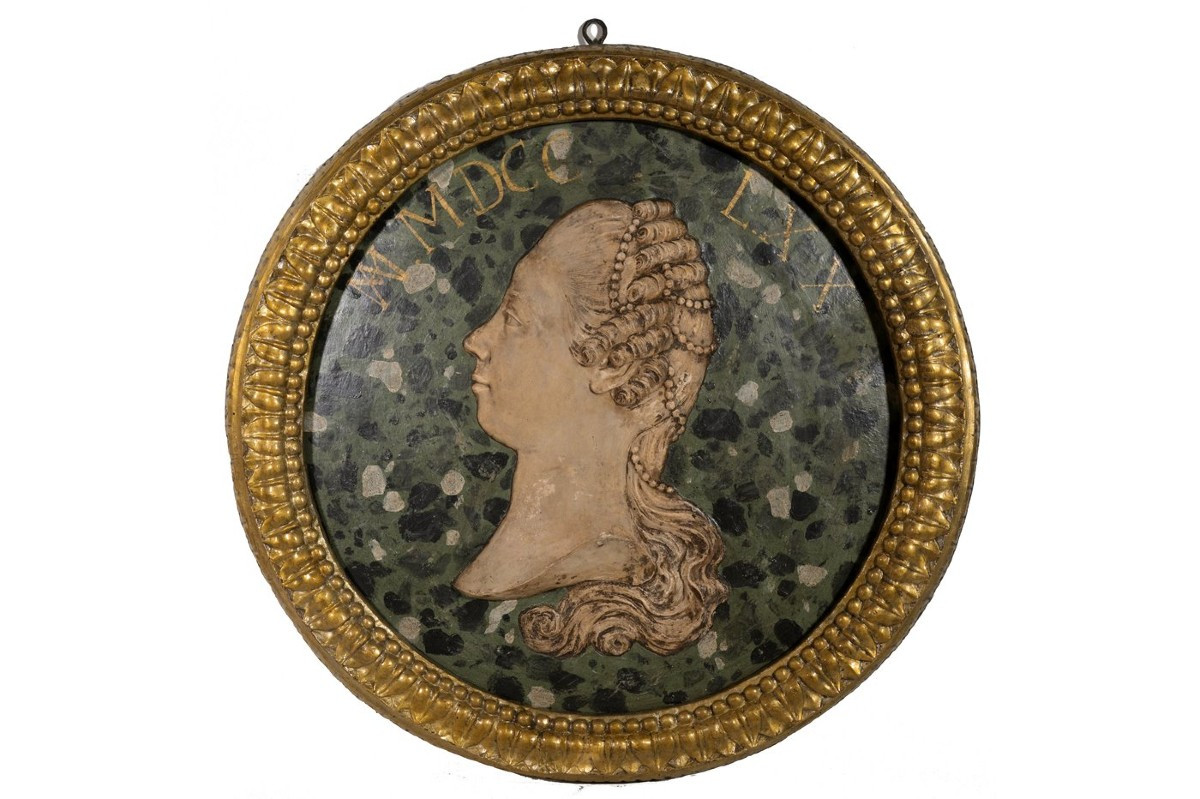 Grand médaillon de Marie Antoinette Dauphine