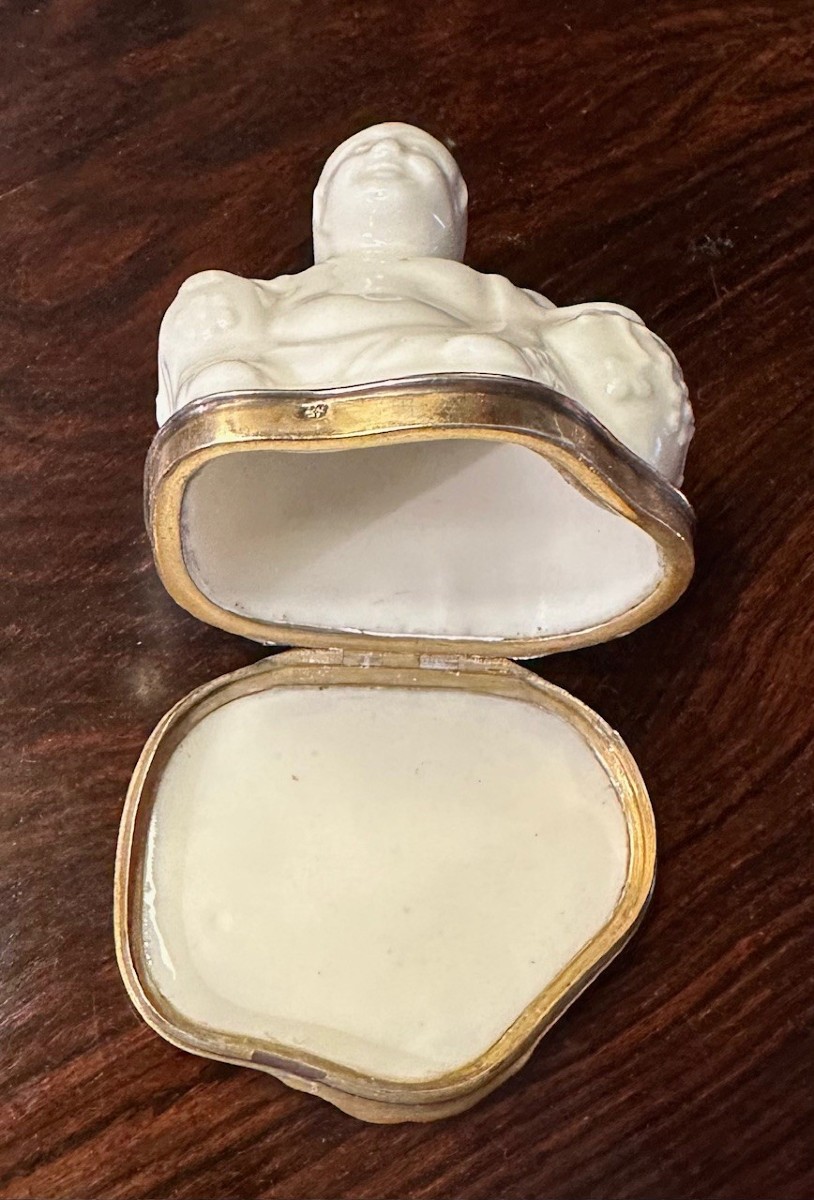 Tabatière en porcelaine de Saint Cloud montée-photo-3