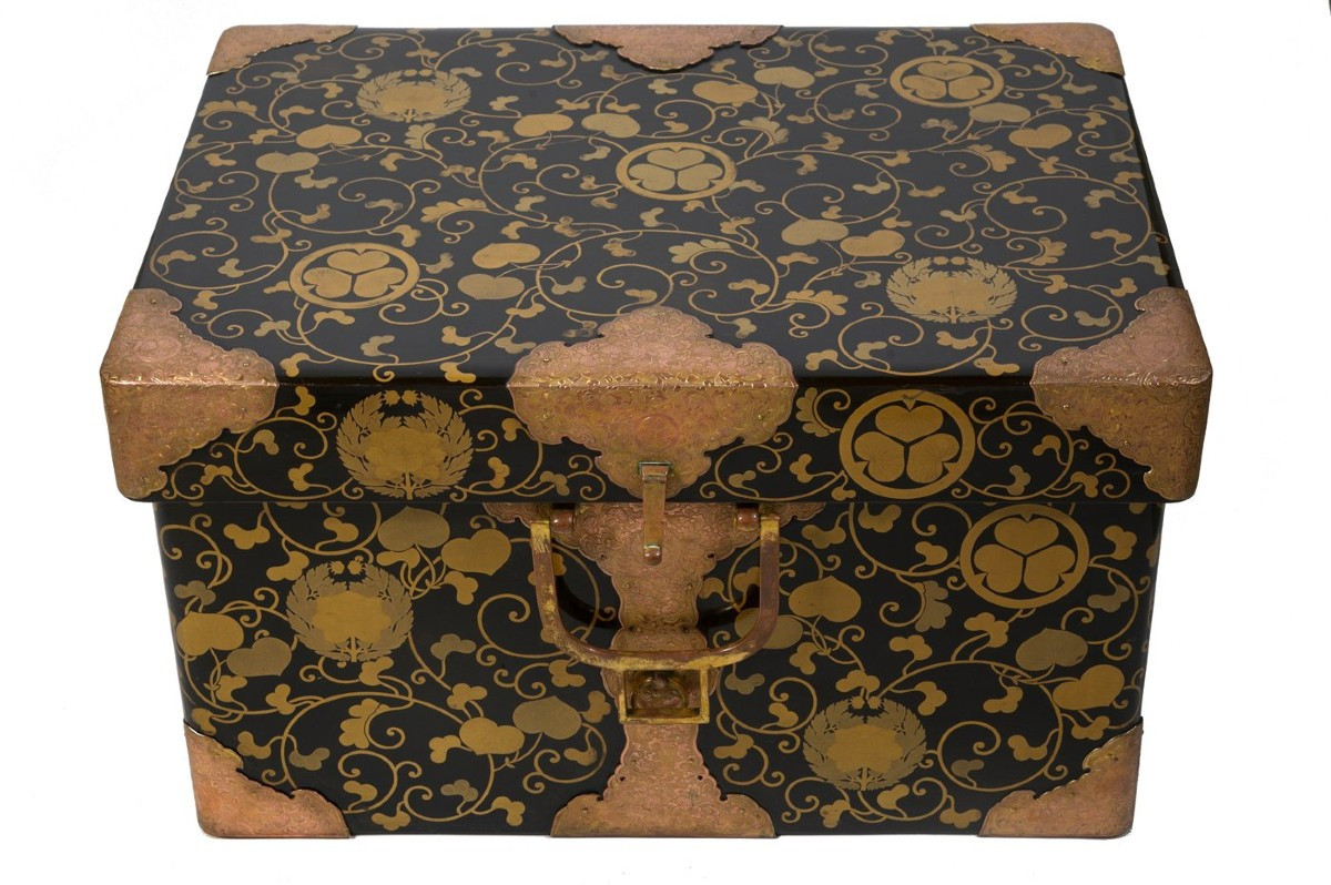 Coffre en laque du Japon Edo
