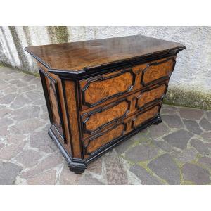 Lombard Dresser With Chest Of Drawers