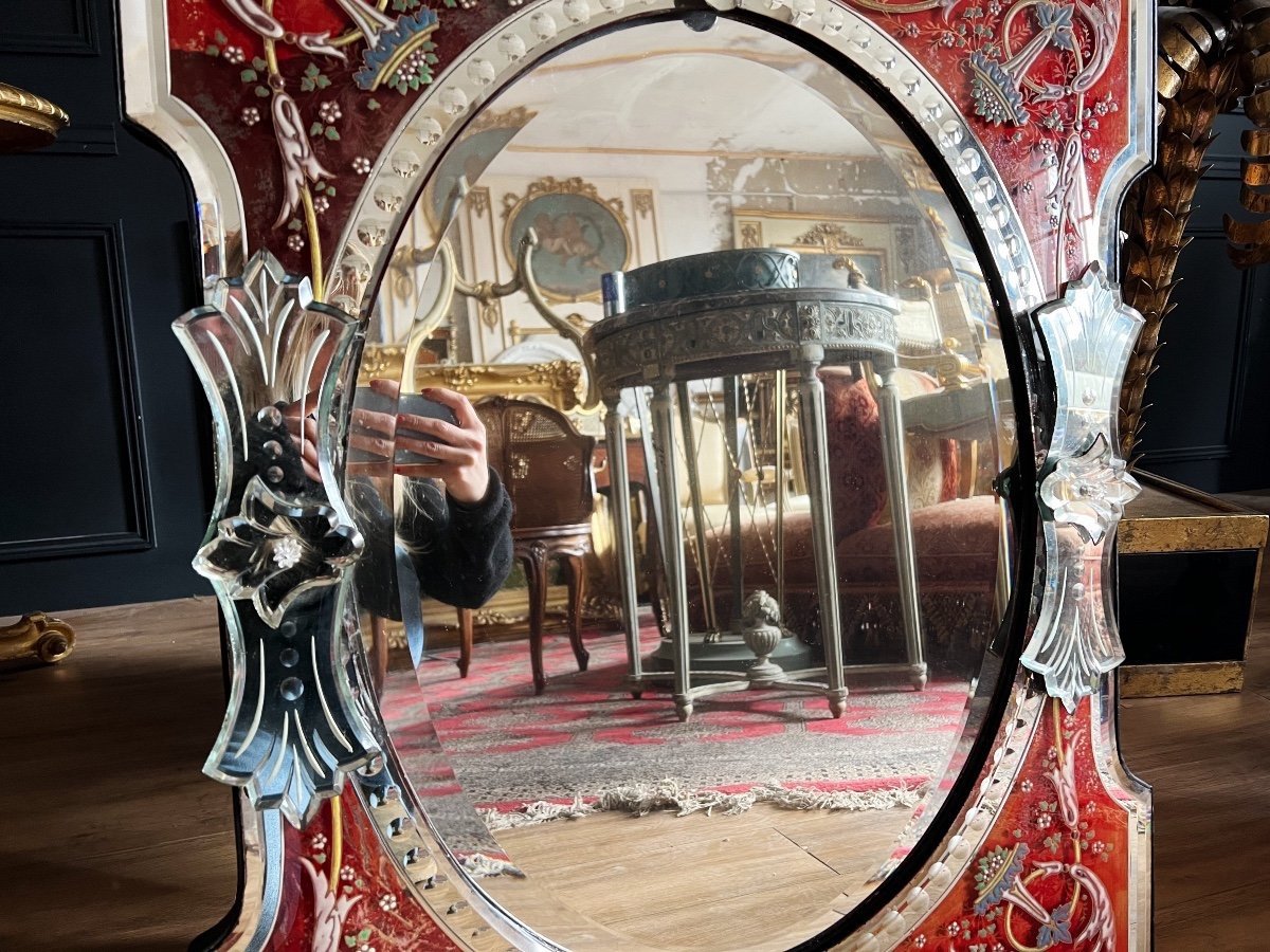 Napoleon III Period Venice Mirror In Red Glass With Floral Decor - Nineteenth-photo-5