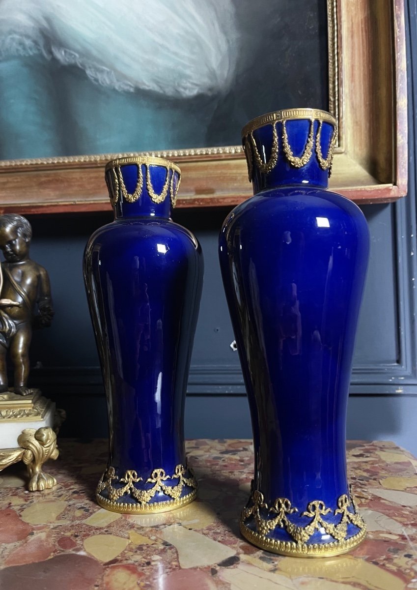 Pair Of Napoleon III Period Vases In Porcelain Decorated With Gilt Bronze-photo-2