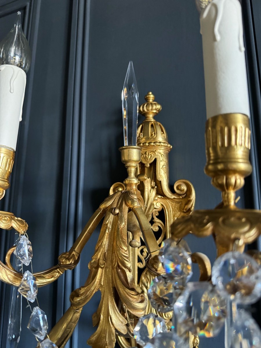 Paire D’appliques Luminaires Du XIXe En Bronze Doré Et Pampilles En Cristal De Style Louis XIV-photo-5