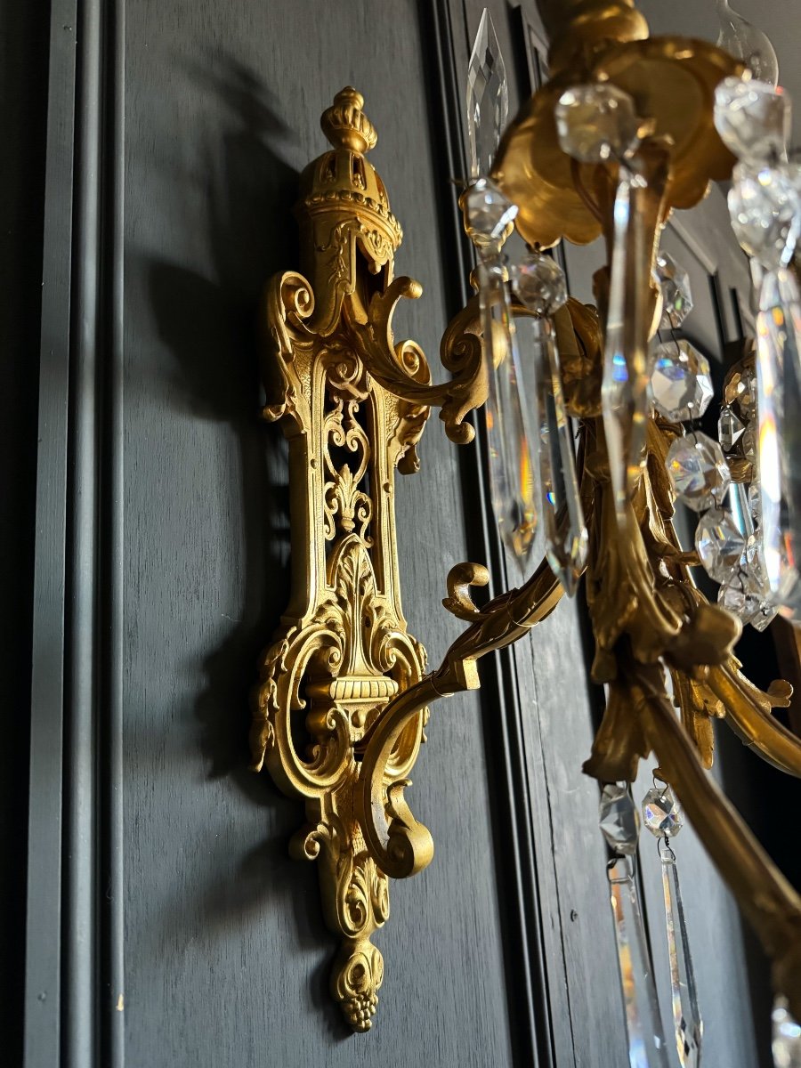 Paire D’appliques Luminaires Du XIXe En Bronze Doré Et Pampilles En Cristal De Style Louis XIV-photo-7