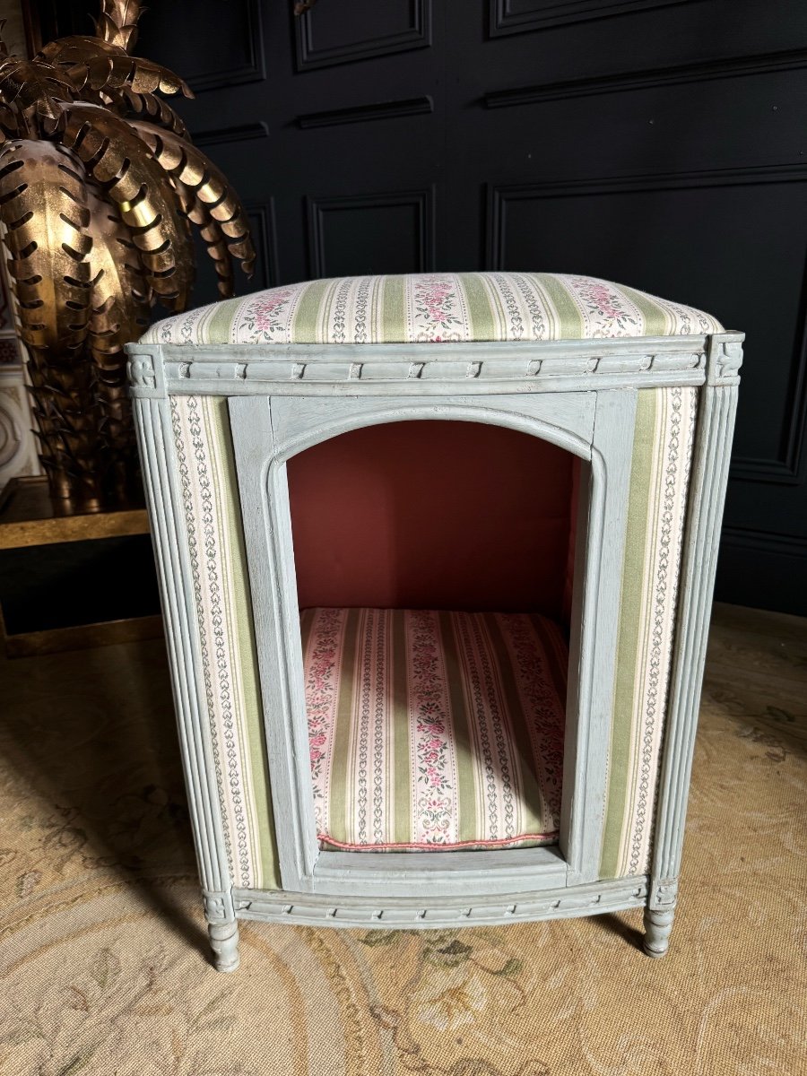 Dog Kennel From The End Of The 19th Century Forming A Louis XVI Style Stool-photo-3