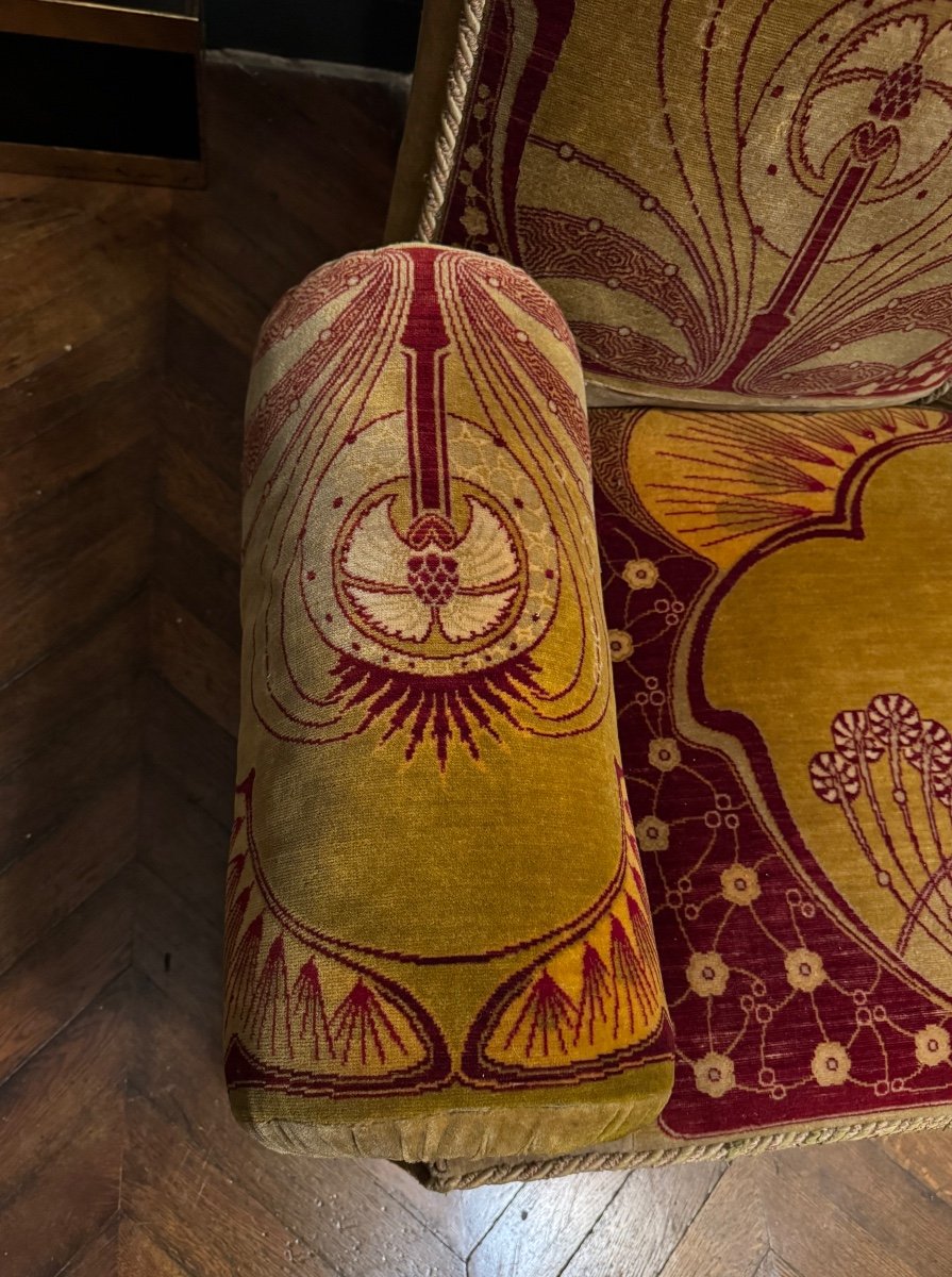 Art Nouveau Period Sofa Upholstered In Its Original Velvet Fabric - 20th Century -photo-3