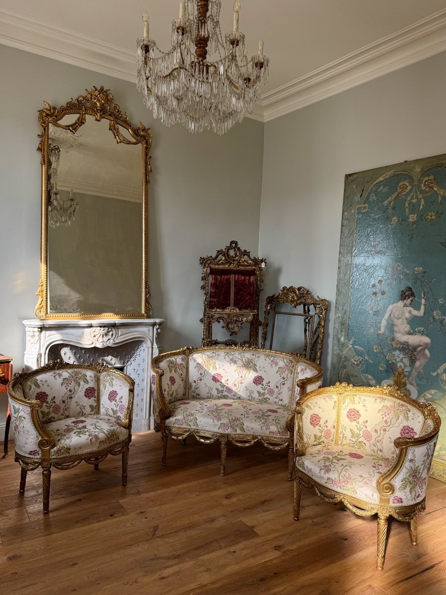 Napoleon III Period Living Room In Gilded And Carved Wood In Louis XVI Style - 19th Century -photo-2