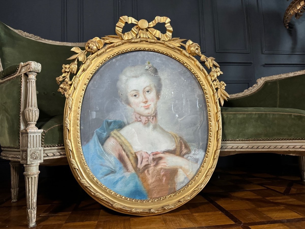 Pastel D’époque Louis XVI Attribué à Fredou Représentant Le Portrait D’une Femme - XVIIIe