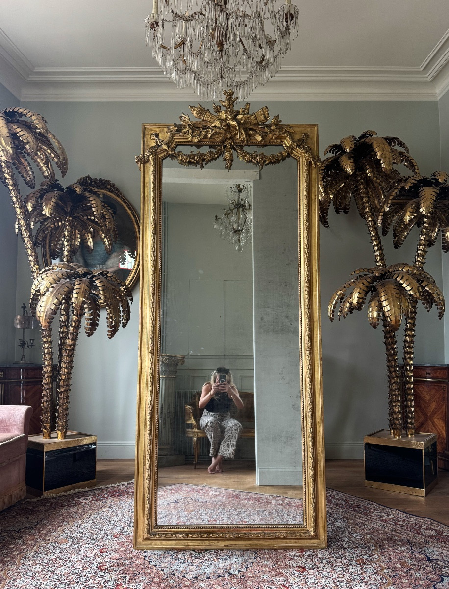 Late 19th Century Giltwood Mirror With Bird Decoration 