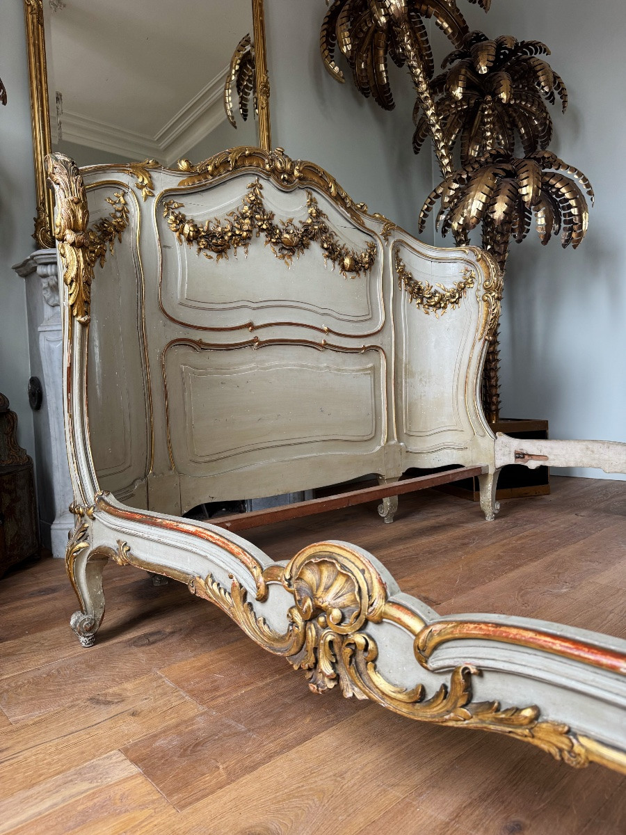 Lit d’époque Napoléon III en bois peint et doré de style Louis XV - XIXe siècle-photo-8