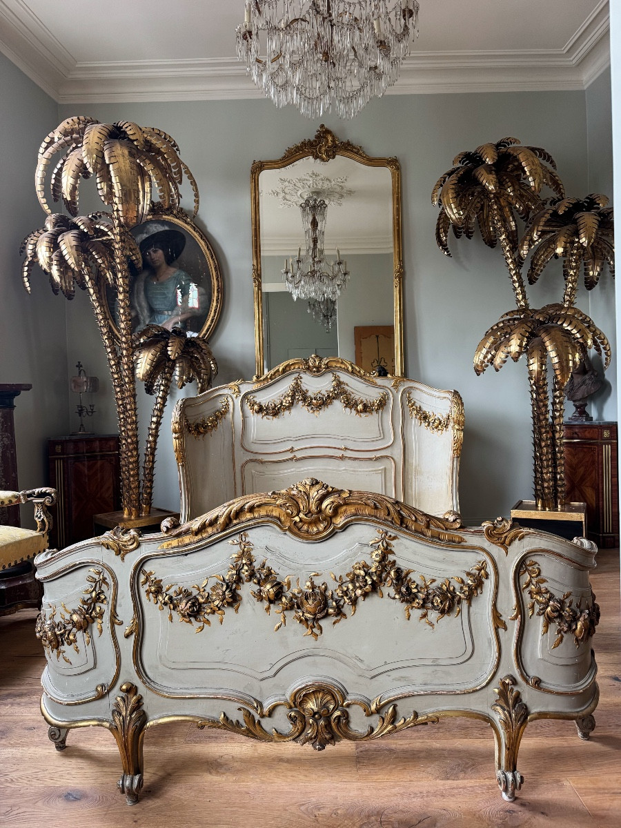 Lit d’époque Napoléon III en bois peint et doré de style Louis XV - XIXe siècle