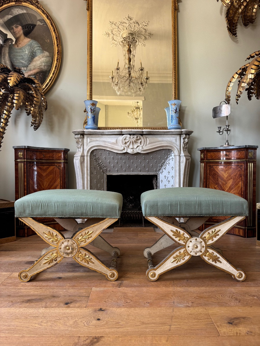 Pair Of Late 19th Century X-shaped Stools In Carved And Lacquered Wood -photo-3