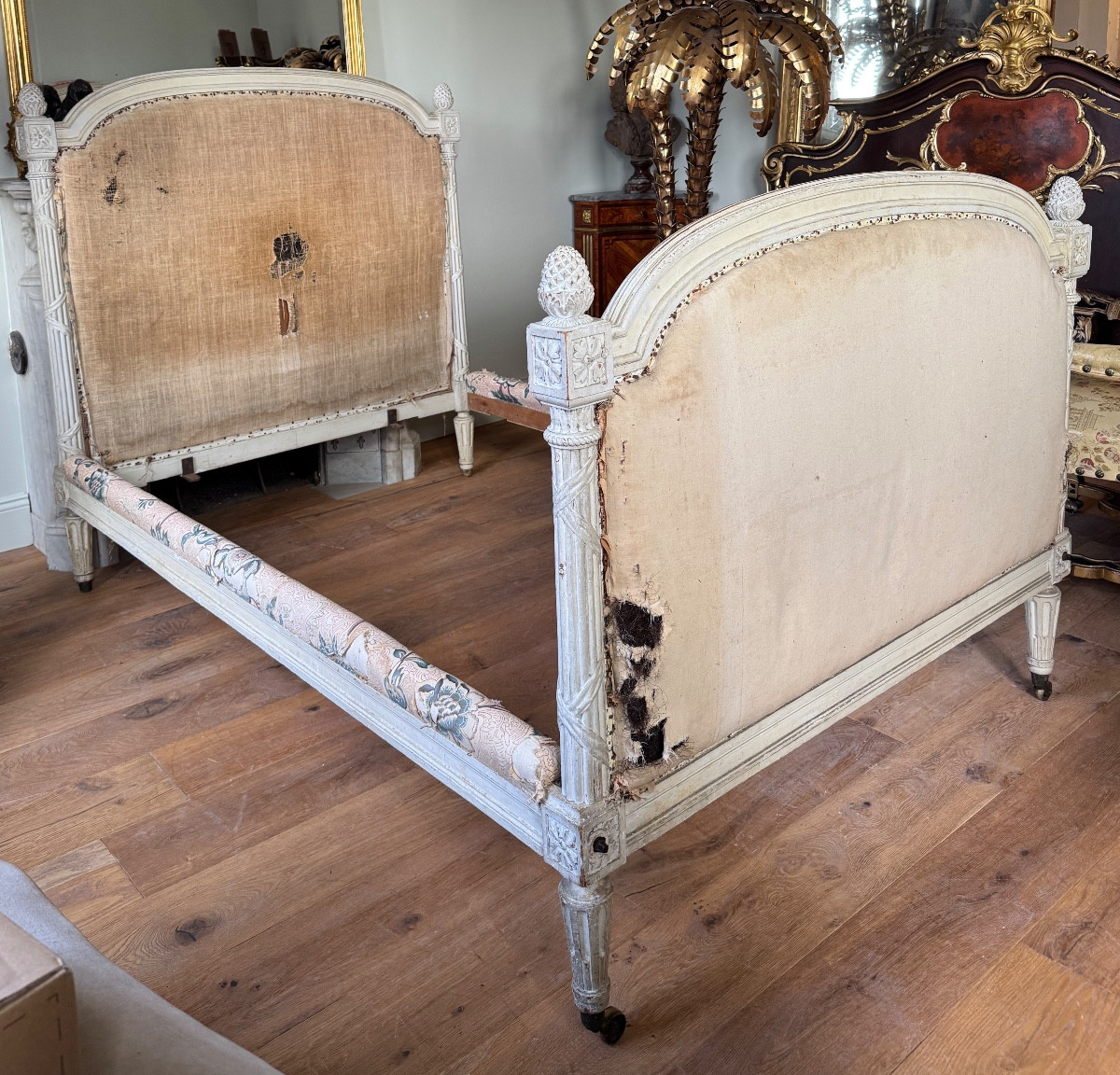 Lit en bois laqué d’époque révolutionnaire estampillé G.Jacob - XVIIIe 