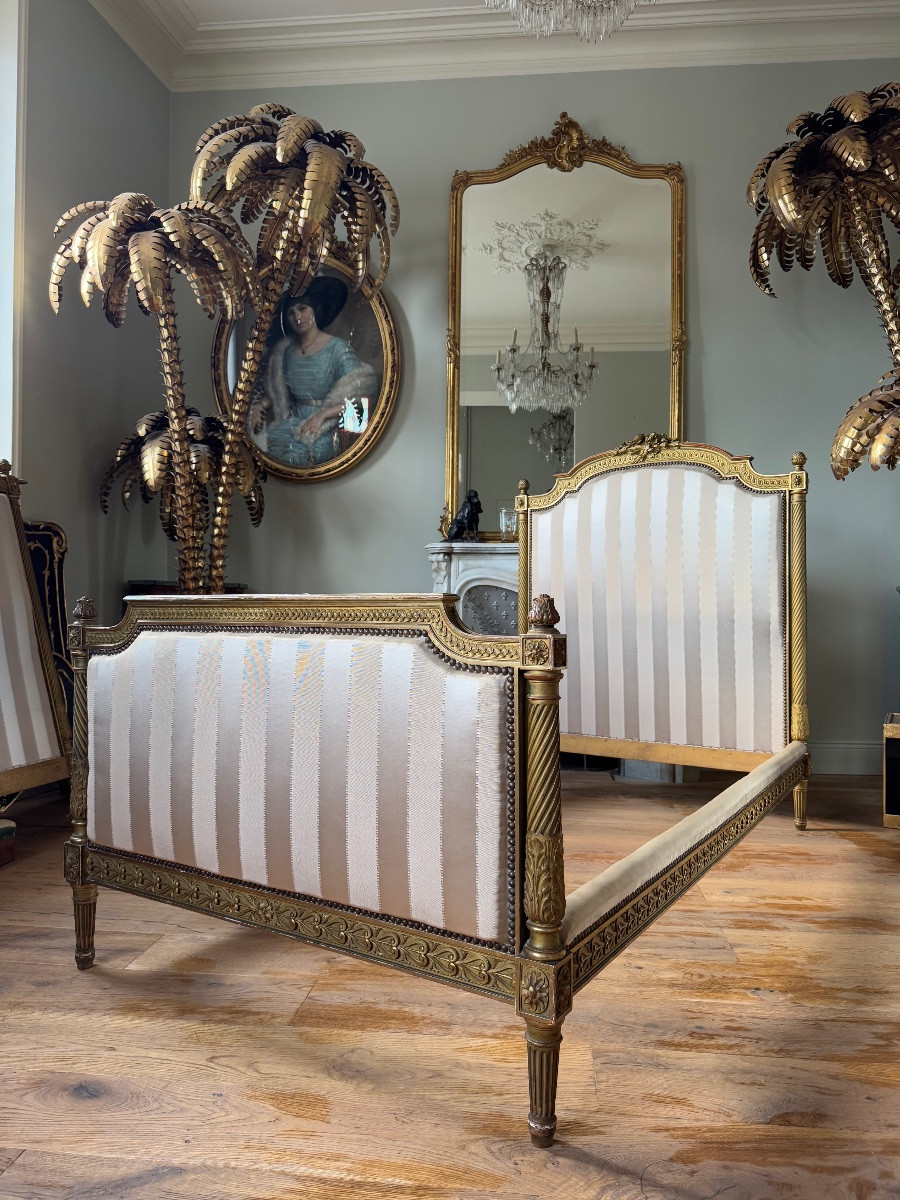 Pair Of Late 19th-century Louis XVI Style Giltwood Beds -photo-2
