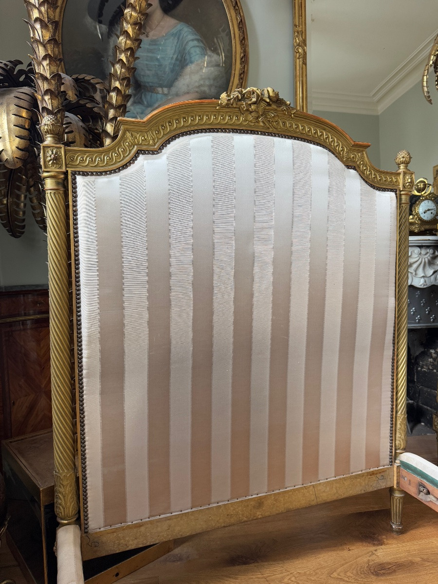 Pair Of Late 19th-century Louis XVI Style Giltwood Beds -photo-3