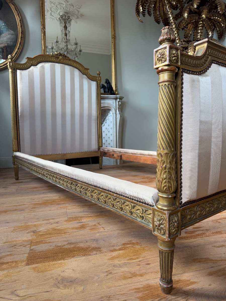 Pair Of Late 19th-century Louis XVI Style Giltwood Beds -photo-6