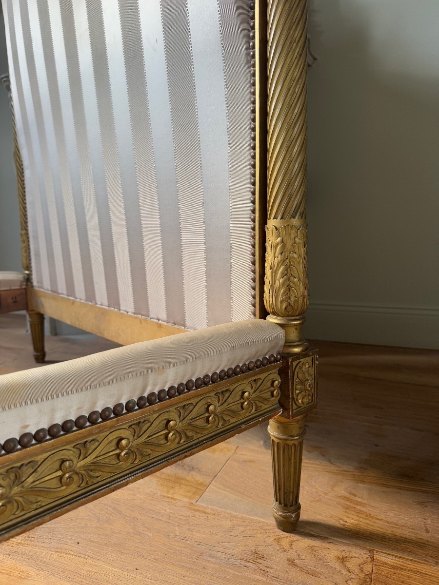 Pair Of Late 19th-century Louis XVI Style Giltwood Beds -photo-8