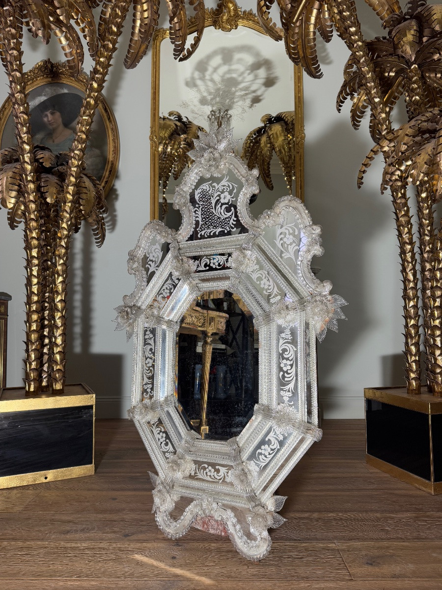 Miroir vénitien de la fin du XIXe siècle en verre gravé  (H134xL85cm)-photo-2