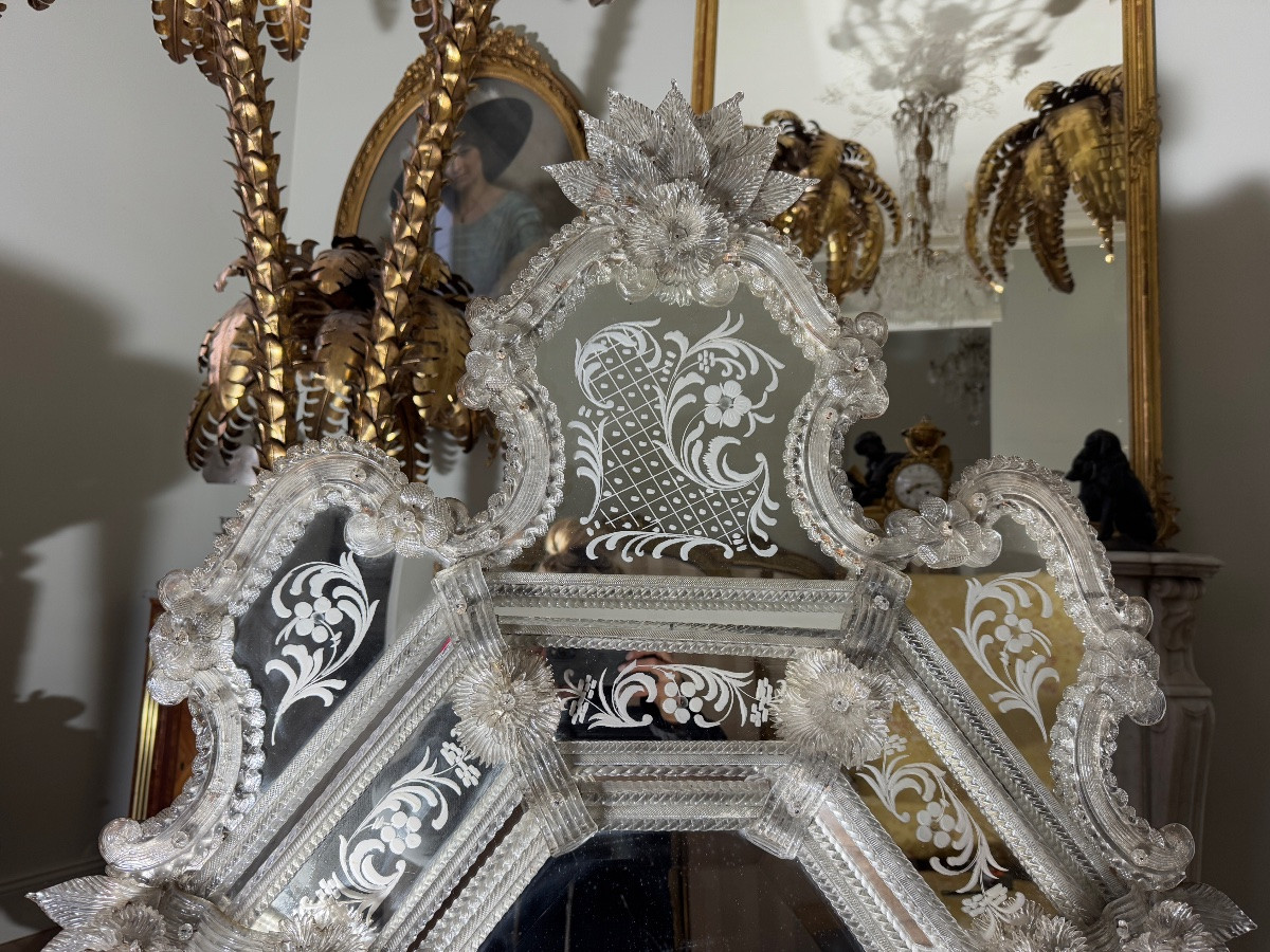 Miroir vénitien de la fin du XIXe siècle en verre gravé  (H134xL85cm)-photo-4