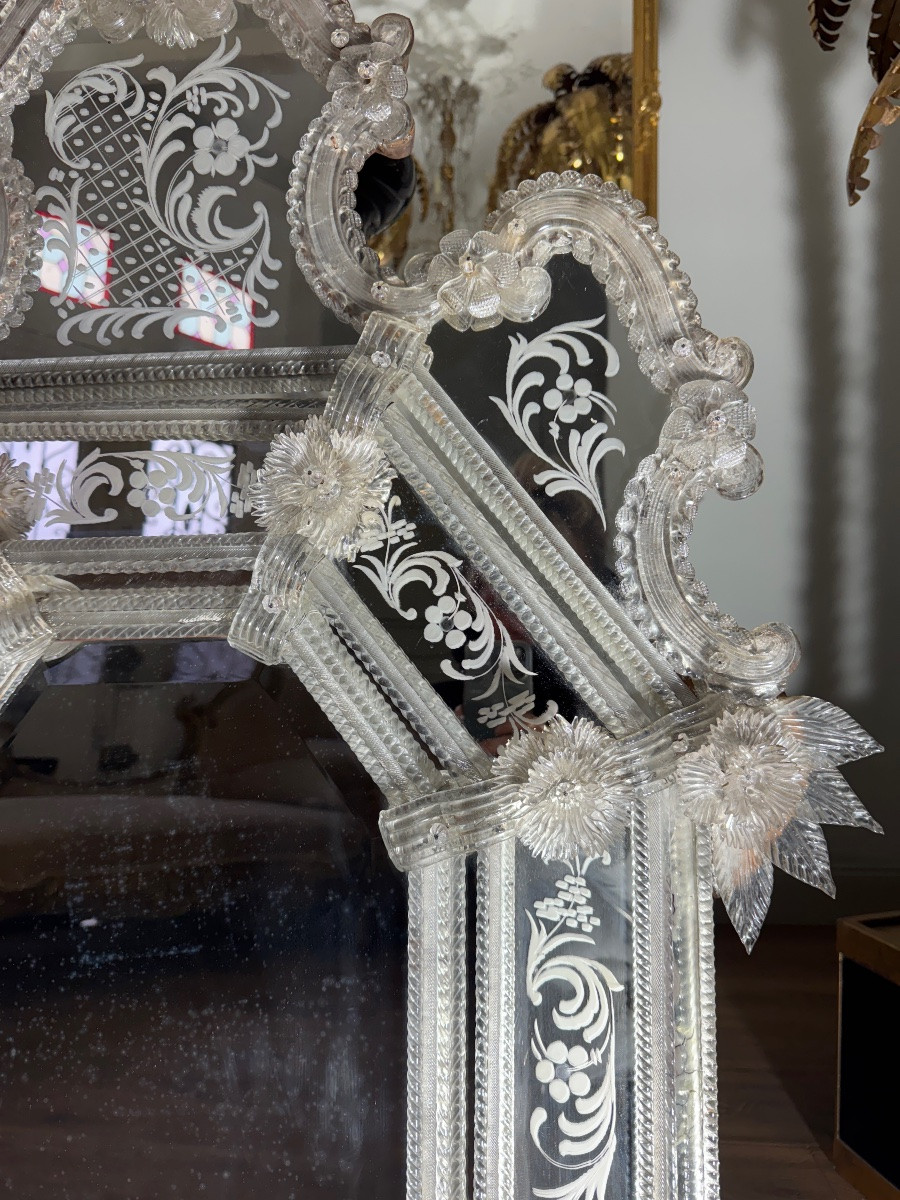 Miroir vénitien de la fin du XIXe siècle en verre gravé  (H134xL85cm)-photo-3