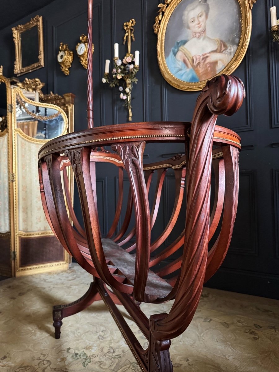 Berceau Du XIXe En acajou finement sculpté - belle qualité-photo-4