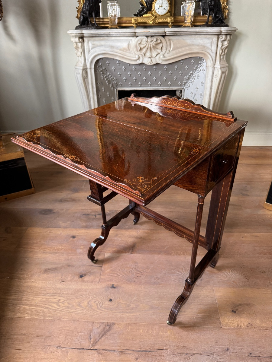 Table à système d’époque Charles X en palissandre - XIXe siècle 