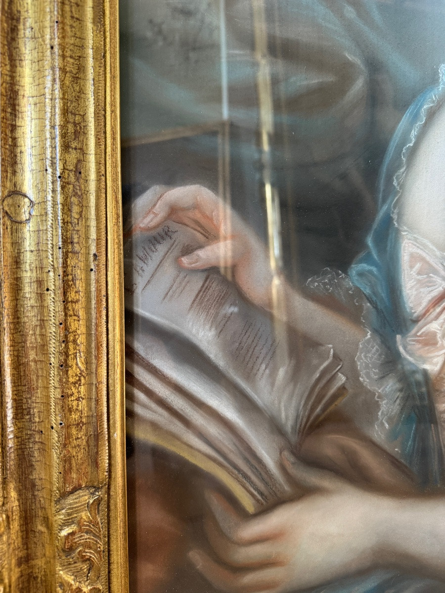 18th-century Pastel In Its Frame Depicting An Elegant Young Woman -photo-2