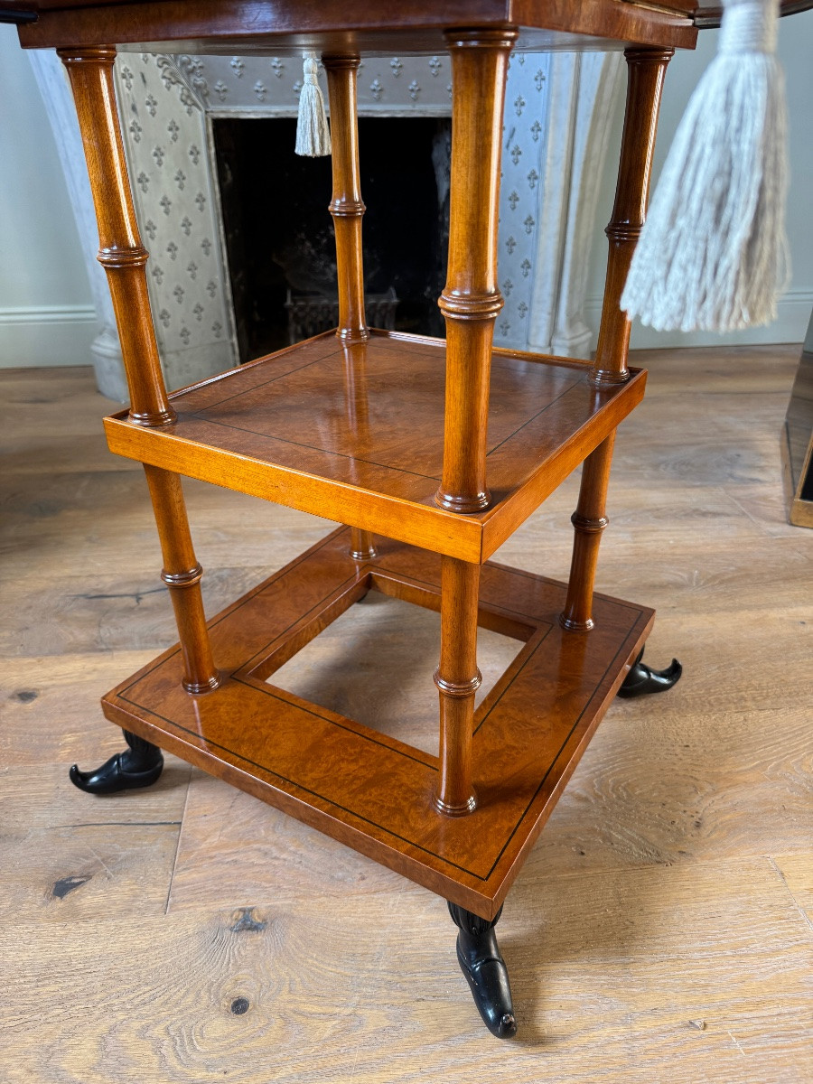 Table à ouvrage / travailleuse dans le gout d’Alphonse Giroux - début XXe -photo-5