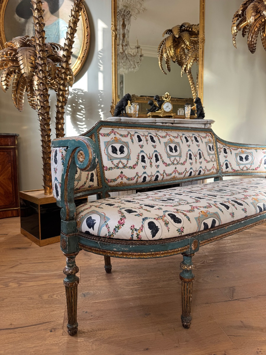Canapé italien de la fin du XVIIIe siècle en bois peint et doré  de style Louis XVI-photo-1