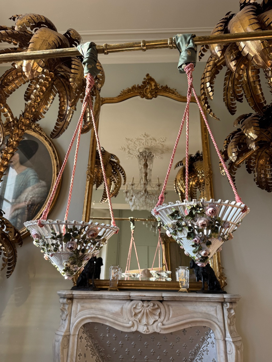 Paire de jardinières de la fin du XIXe siècle en porcelaine allemande -photo-2