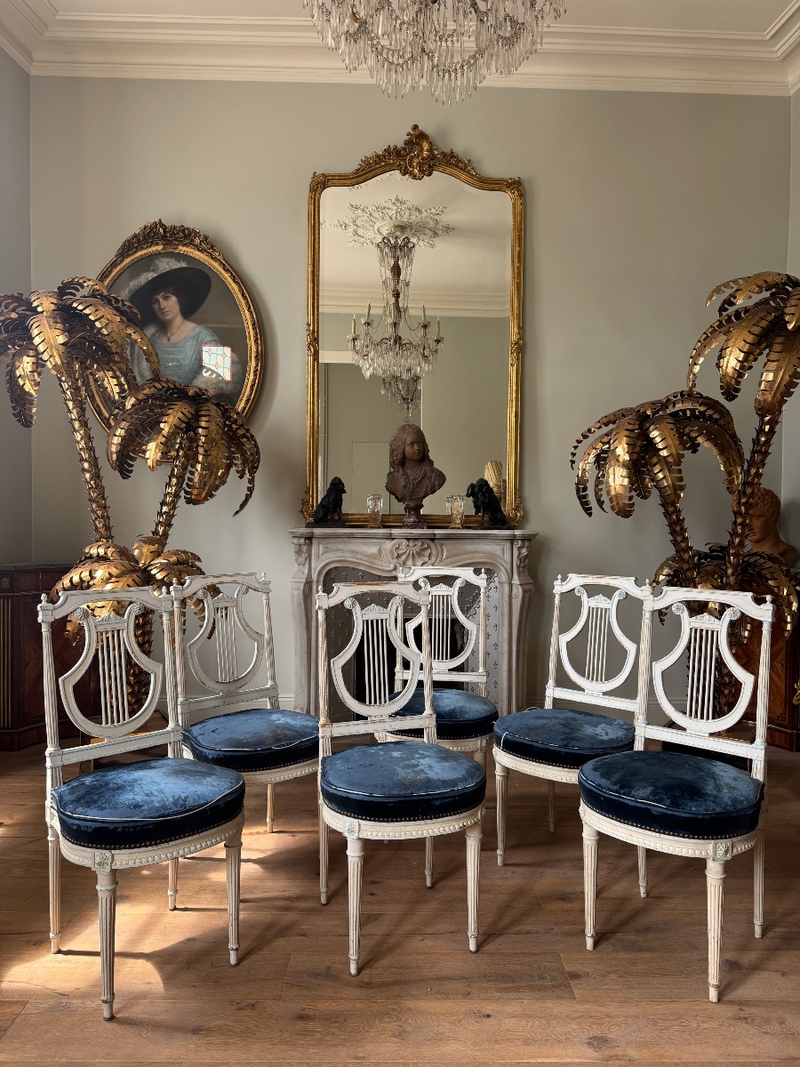 Suite de 6 chaises à la lyre d’époque Napoléon III en bois peint de style Louis XVI