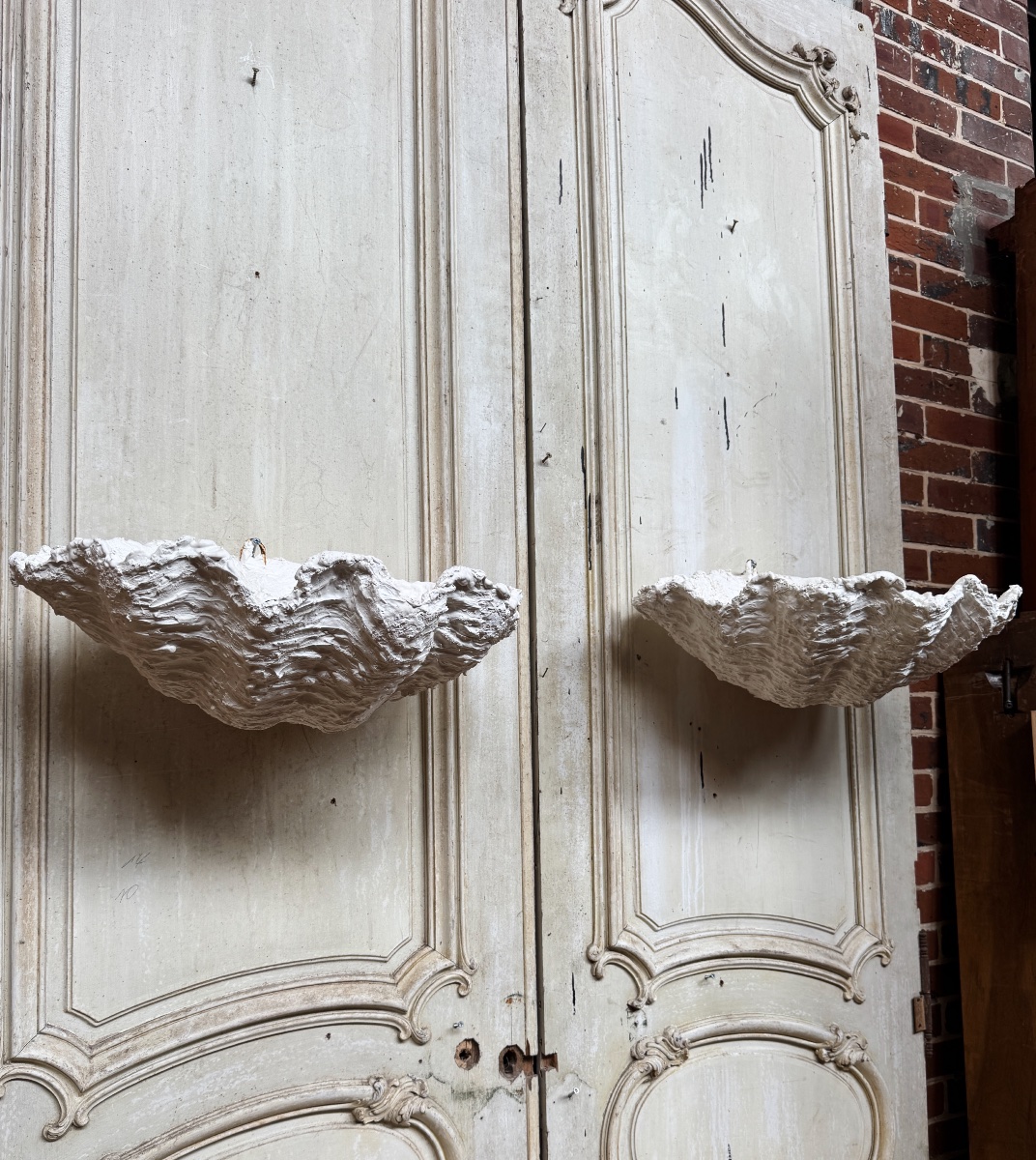 Pair Of Wall Sconces With Plaster Seashell Decorations From The 1980s—20th Century -photo-4