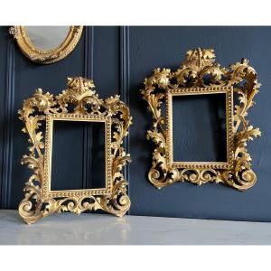 Pair Of 19th Century Italian Frames In Golden And Carved Wood