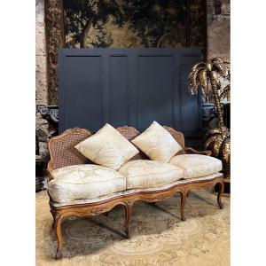 Cannage Sofa From The Louis XV Period In Beech And Its Silk Cushions