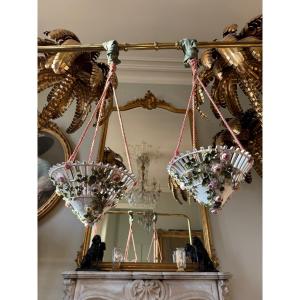 Paire de jardinières de la fin du XIXe siècle en porcelaine allemande 