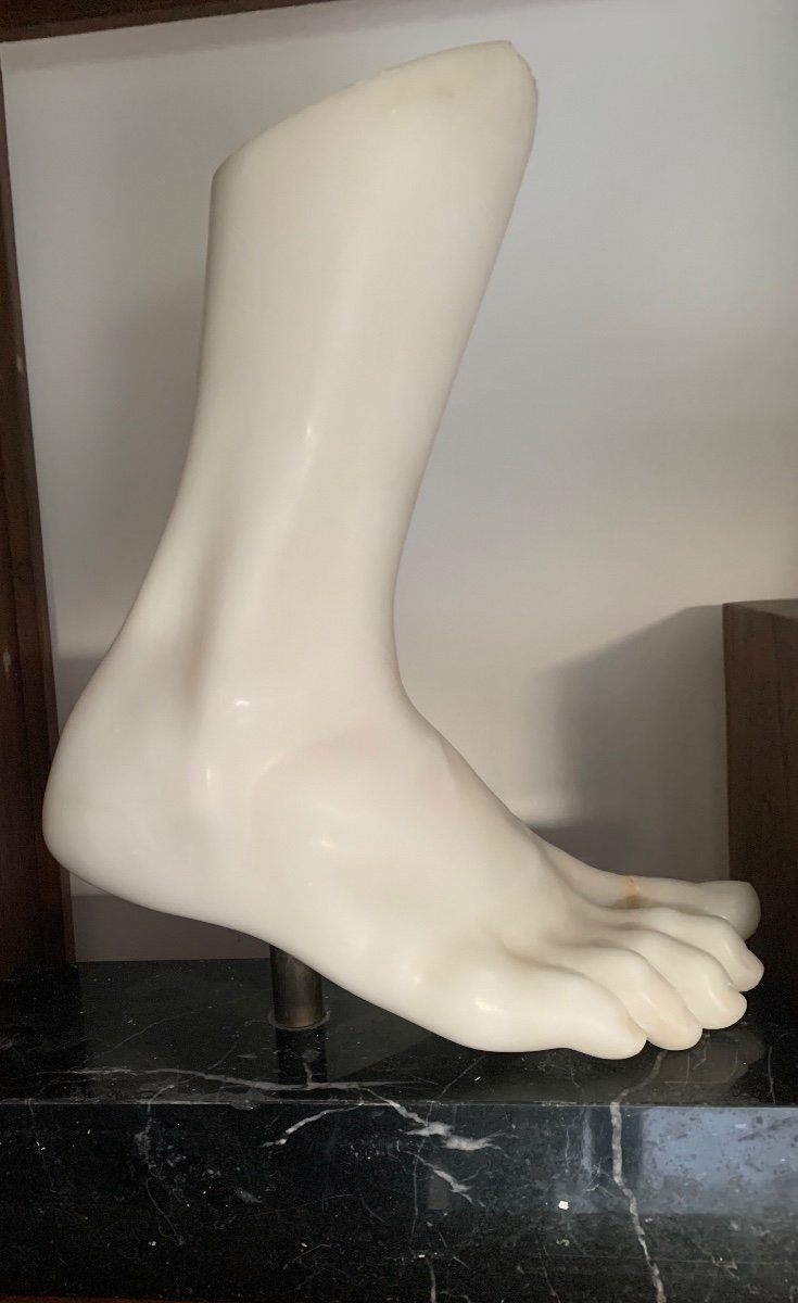Grand Tour Souvenir Carrara Marble Leg -photo-2