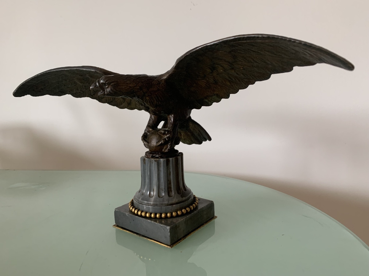 Bronze Sculpture Of The Eagle-photo-2