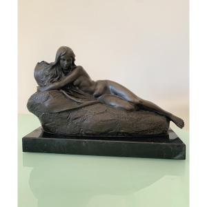 Bronze la femme au nénuphar par Milo
