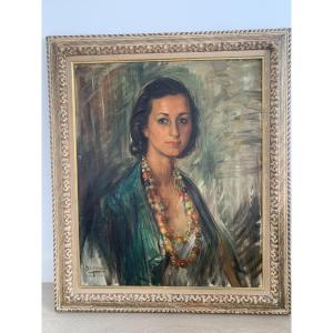 Grand portrait de jeune femme par Serrano