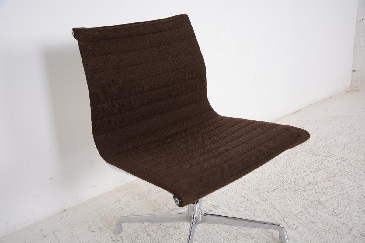 Office Chair Model Ea 105- Alu Group – 1958 By Charles And Ray Eames Edition Herman Miller-photo-3
