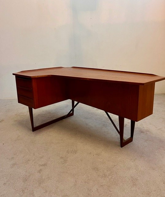 Office Of Peter Lovig Nielsen Published By Hedensted Mobelfabrik, Made In Denmark.  -photo-5