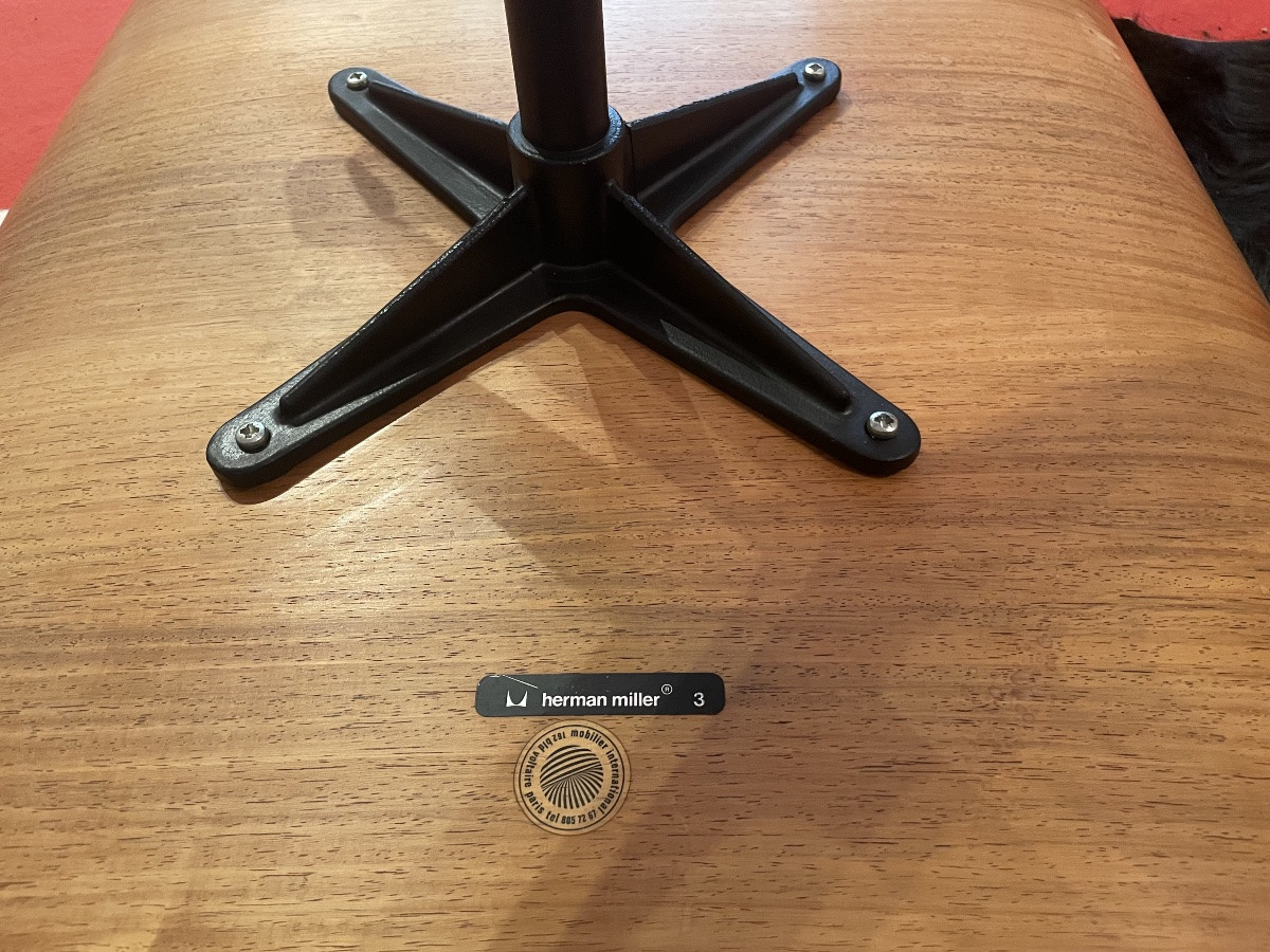 Eames Lounge Chair And Ottoman By Mobilier International Herman Miller-photo-4