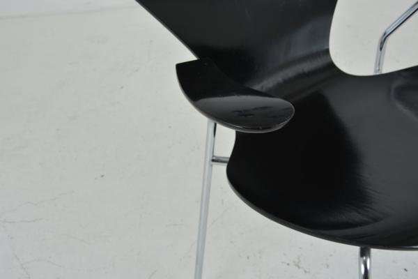 Vintage Chair With Armrests By Arne Jacobsen For Fritz Hansen-photo-3