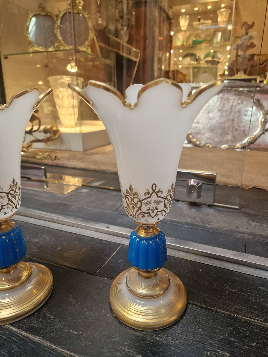 Rare Paire De Vases en Opaline Blanc et Bleu , Parfait état -photo-3